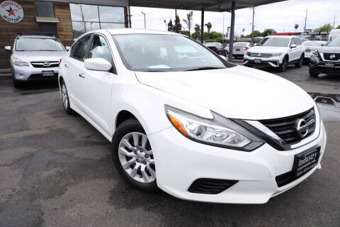 2017 Nissan Altima 2.5 S FWD photo