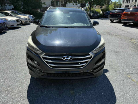 2017 Hyundai Tucson SE Plus AWD photo