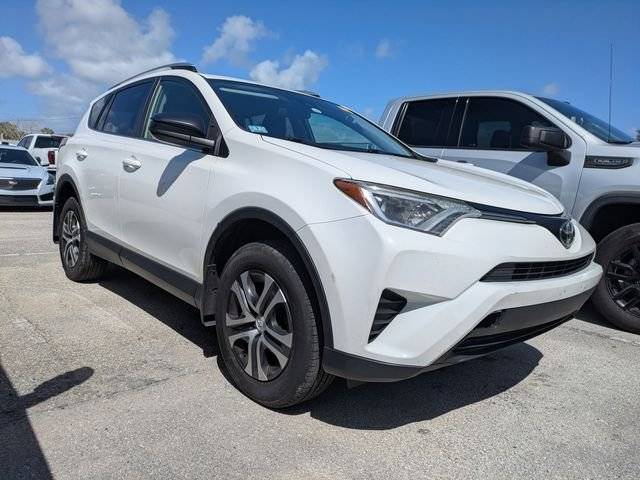2017 Toyota RAV4 LE AWD photo