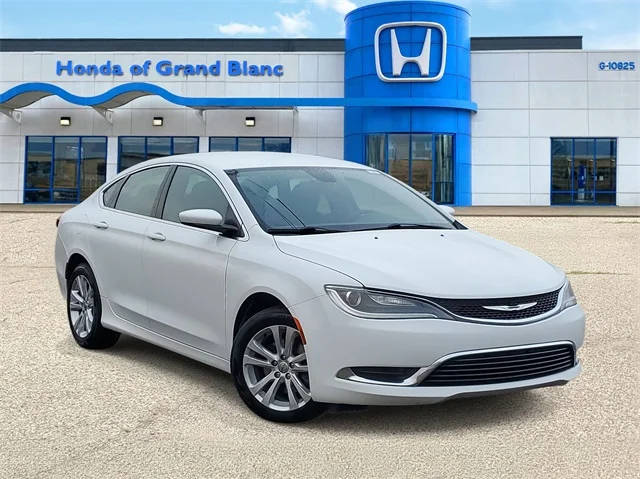2015 Chrysler 200 Limited FWD photo