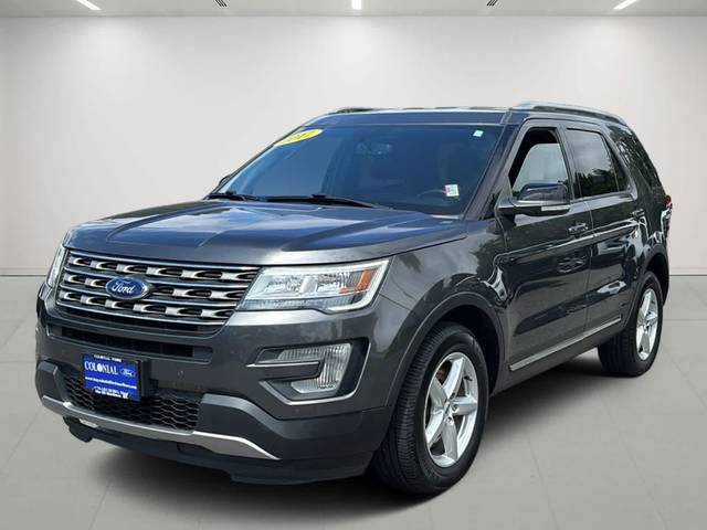 2017 Ford Explorer XLT 4WD photo