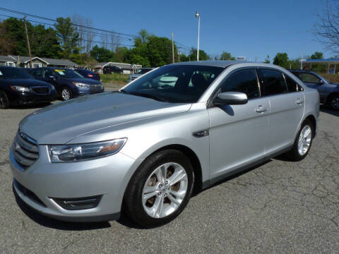 2017 Ford Taurus SEL FWD photo