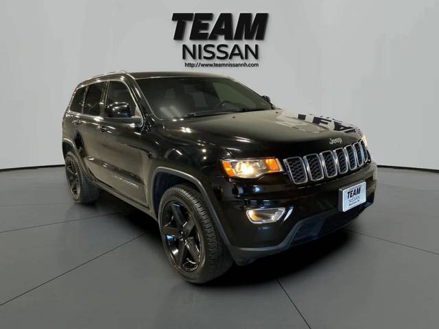 2017 Jeep Grand Cherokee Laredo 4WD photo