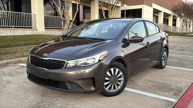 2017 Kia Forte LX FWD photo