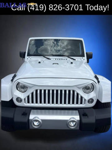 2017 Jeep Wrangler Unlimited Sahara 4WD photo