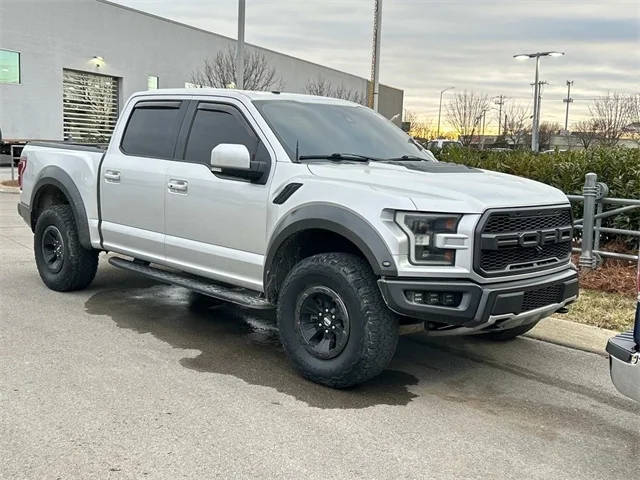 2017 Ford F-150 Raptor 4WD photo