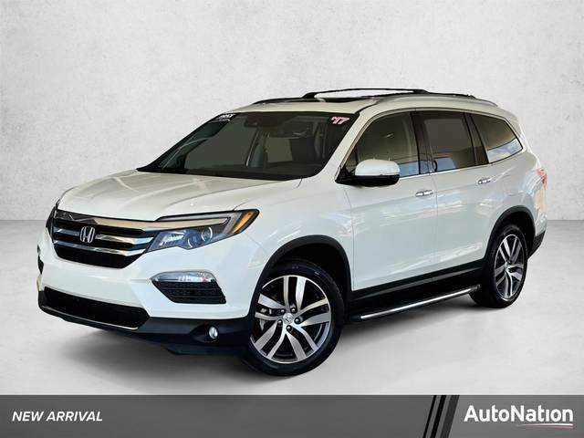 2017 Honda Pilot Elite AWD photo