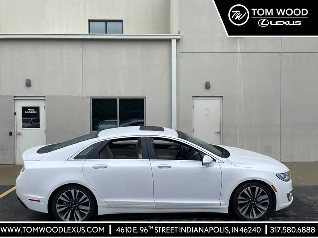 2017 Lincoln MKZ Reserve FWD photo