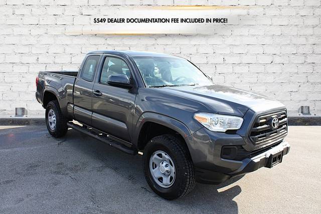 2017 Toyota Tacoma SR 4WD photo