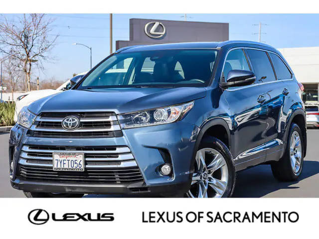 2017 Toyota Highlander Limited AWD photo