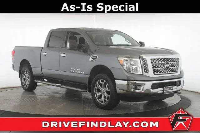 2017 Nissan Titan XD SV 4WD photo