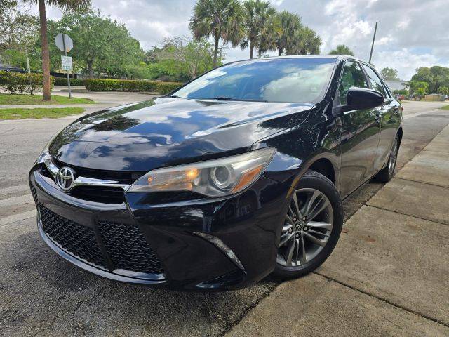 2017 Toyota Camry SE FWD photo
