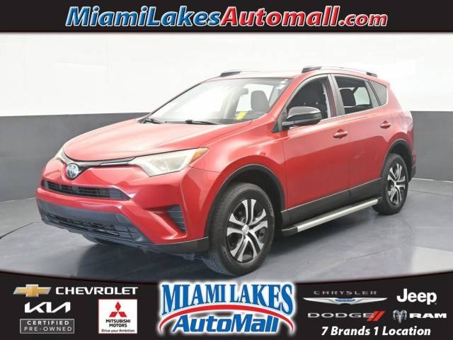 2017 Toyota RAV4 LE FWD photo