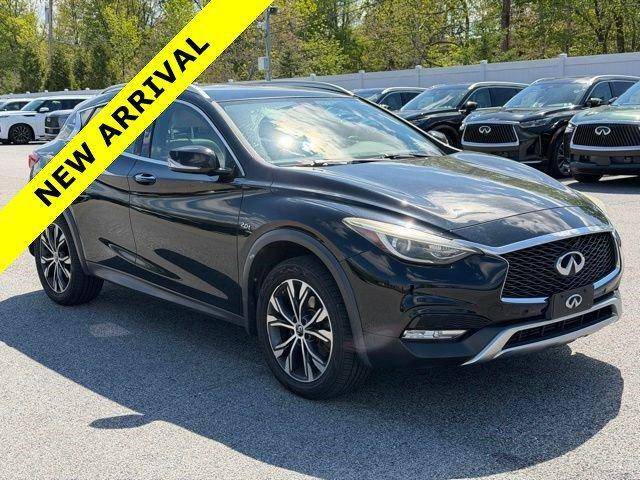 2018 Infiniti QX30 Premium AWD photo