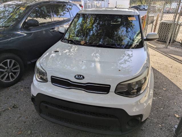 2017 Kia Soul Base FWD photo