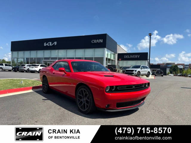 2017 Dodge Challenger R/T RWD photo