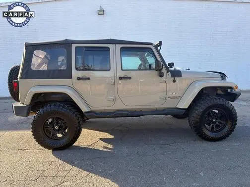2017 Jeep Wrangler Unlimited Sahara 4WD photo