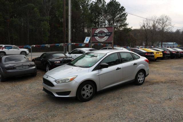 2017 Ford Focus S FWD photo