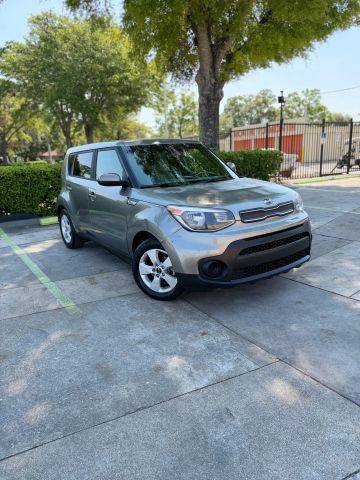 2017 Kia Soul Base FWD photo