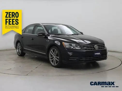 2017 Volkswagen Passat R-Line w/Comfort Pkg FWD photo