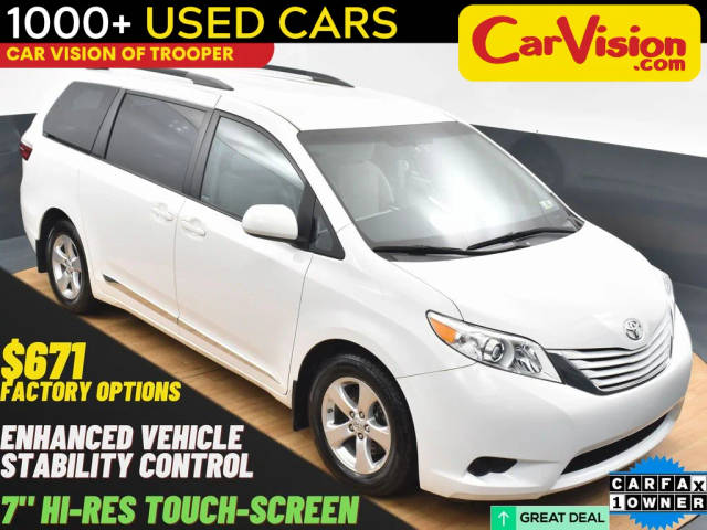 2017 Toyota Sienna LE FWD photo