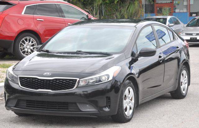 2017 Kia Forte LX FWD photo