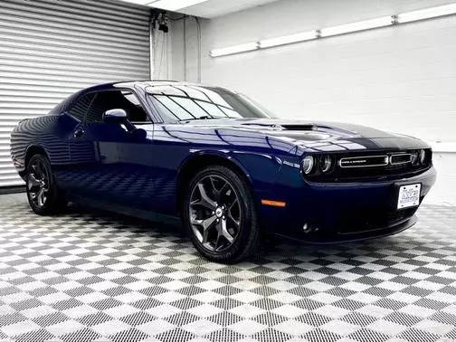 2017 Dodge Challenger SXT Plus RWD photo