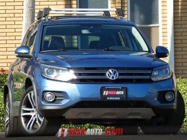 2017 Volkswagen Tiguan SEL FWD photo