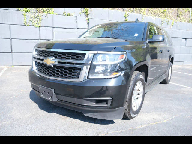 2016 Chevrolet Suburban LT 4WD photo