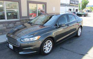 2016 Ford Fusion SE FWD photo