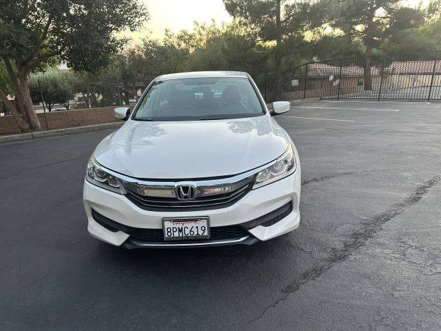 2017 Honda Accord LX FWD photo