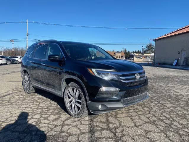 2017 Honda Pilot Elite AWD photo