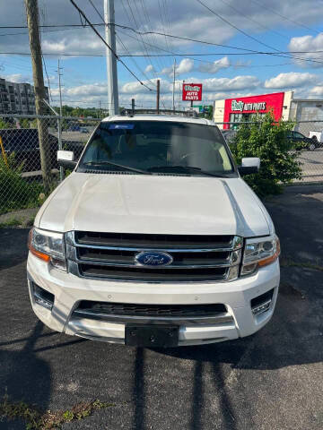 2017 Ford Expedition Limited RWD photo