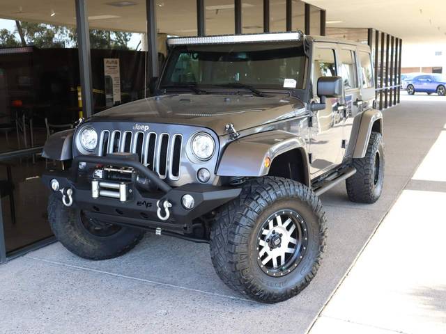 2017 Jeep Wrangler Unlimited Sahara 4WD photo