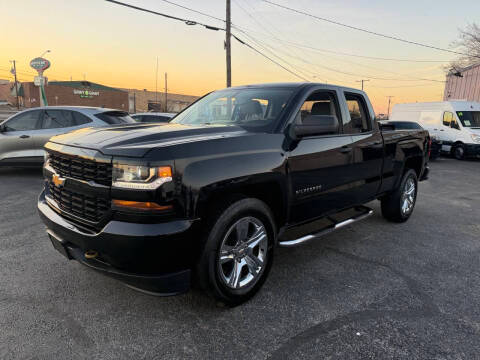 2017 Chevrolet Silverado 1500 Custom RWD photo