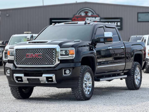 2017 GMC Sierra 2500HD Denali 4WD photo