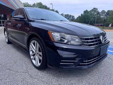 2017 Volkswagen Passat R-Line w/Comfort Pkg FWD photo