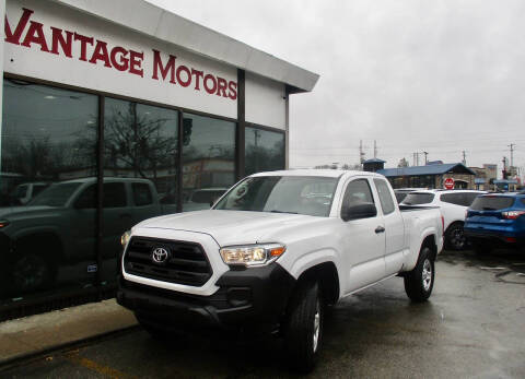 2017 Toyota Tacoma SR 4WD photo