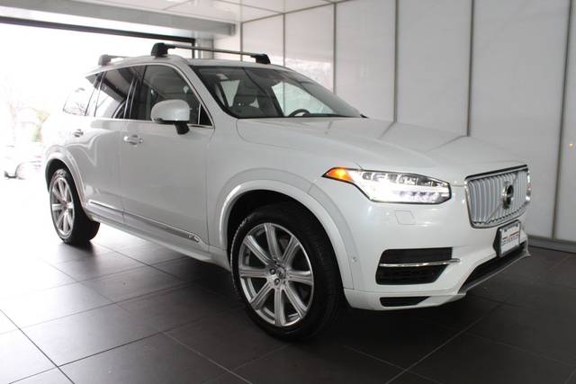 2017 Volvo XC90 Inscription AWD photo