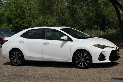 2017 Toyota Corolla XSE FWD photo
