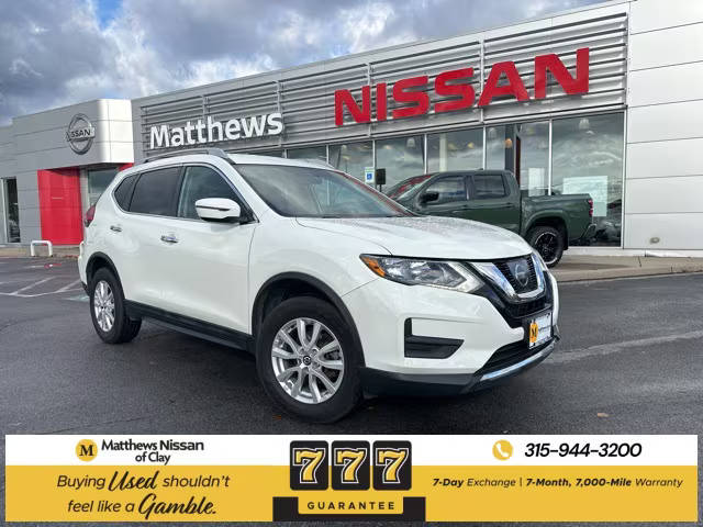 2017 Nissan Rogue SV AWD photo