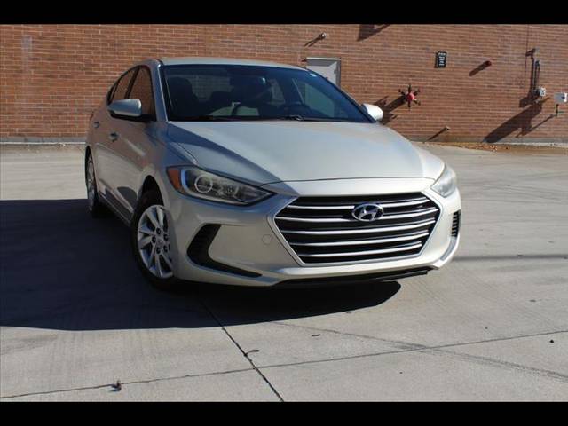 2017 Hyundai Elantra SE FWD photo