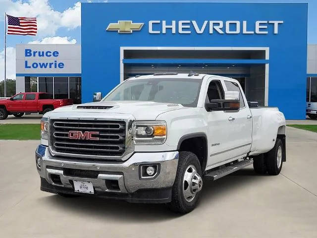 2017 GMC Sierra 3500HD SLT 4WD photo