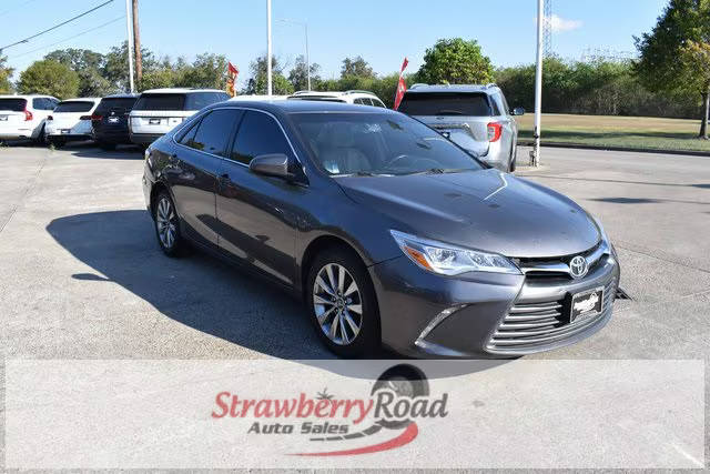 2017 Toyota Camry XLE V6 FWD photo