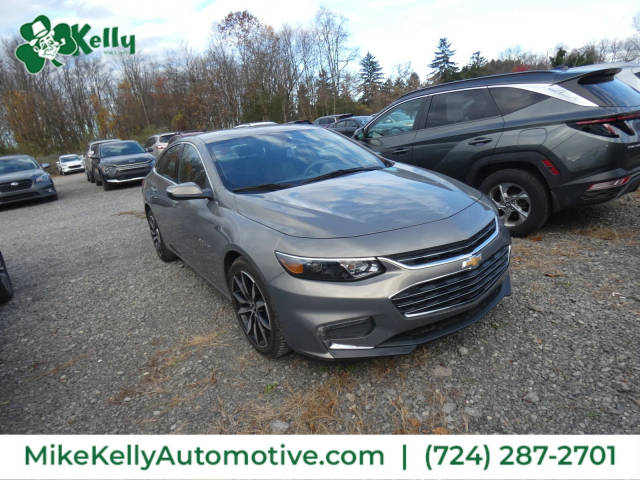 2017 Chevrolet Malibu LT FWD photo