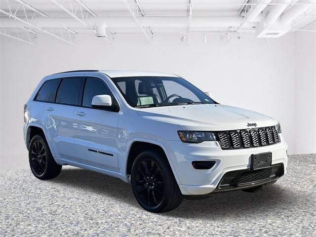 2017 Jeep Grand Cherokee Altitude 4WD photo