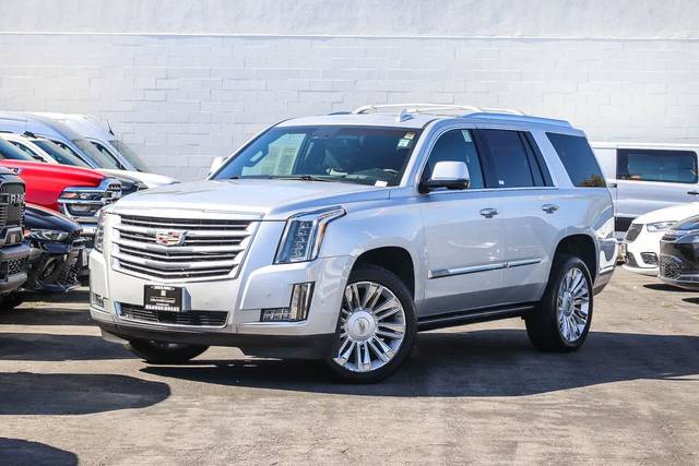 2017 Cadillac Escalade Platinum RWD photo