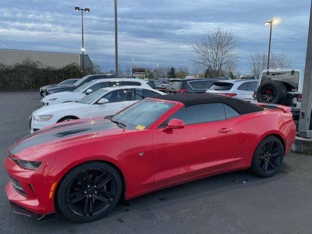 2017 Chevrolet Camaro 1LT RWD photo