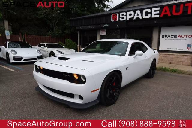 2017 Dodge Challenger SRT Hellcat RWD photo