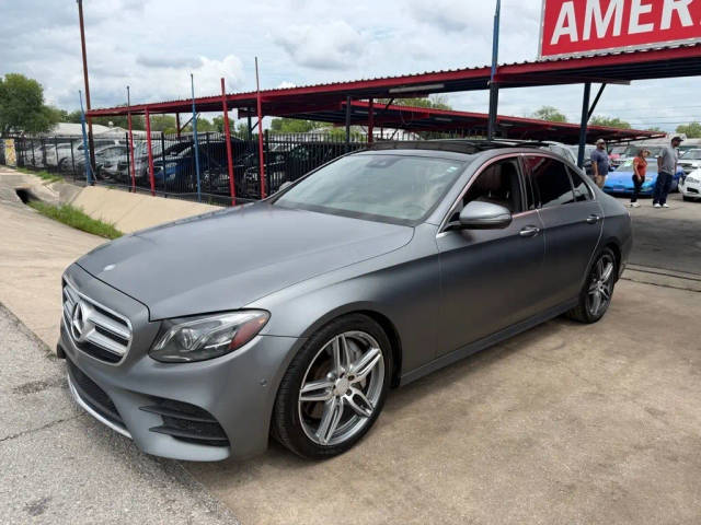 2017 Mercedes-Benz E-Class E 300 Luxury RWD photo